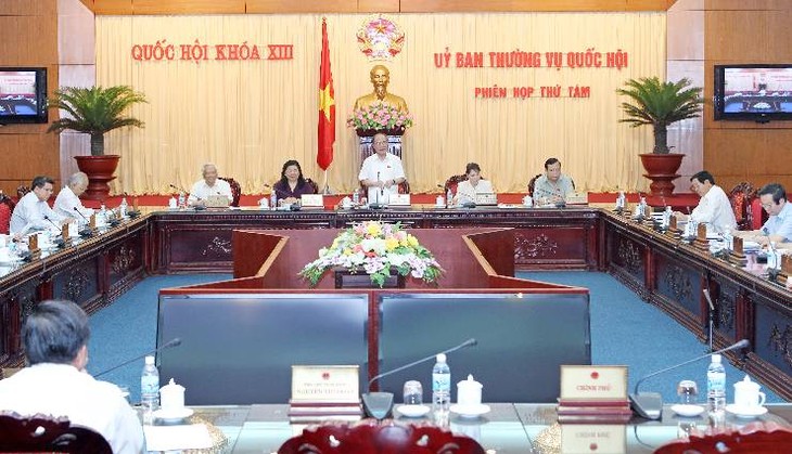 The 13th National Assembly Standing Committee continues its 8th session  - ảnh 1